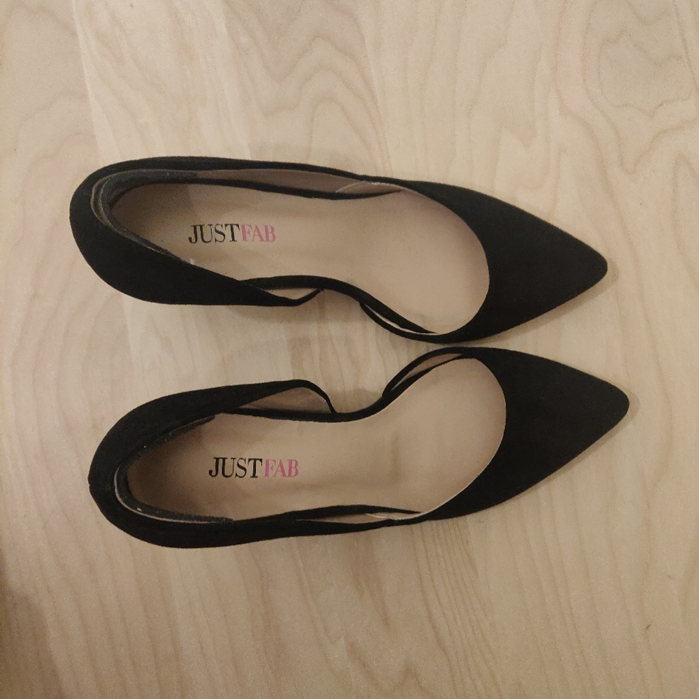 Shoes - Picture 2 of 2